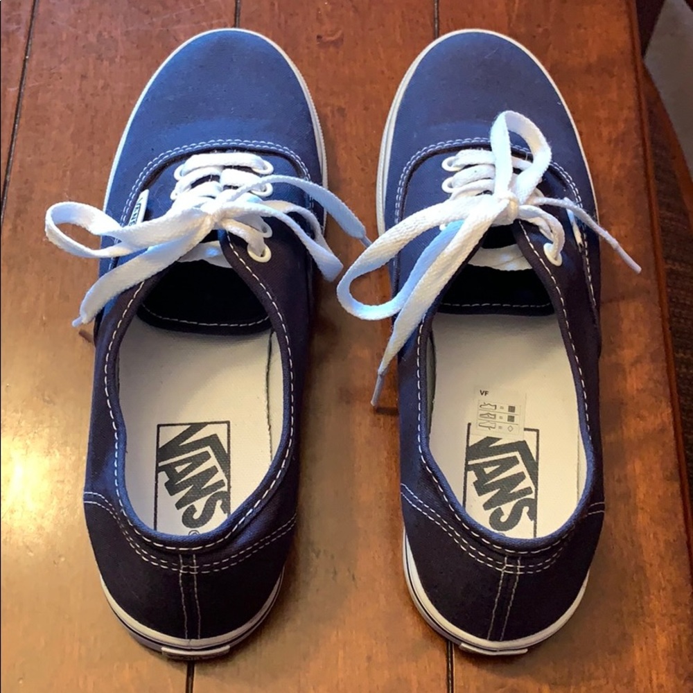 Vans - Picture 5 of 7